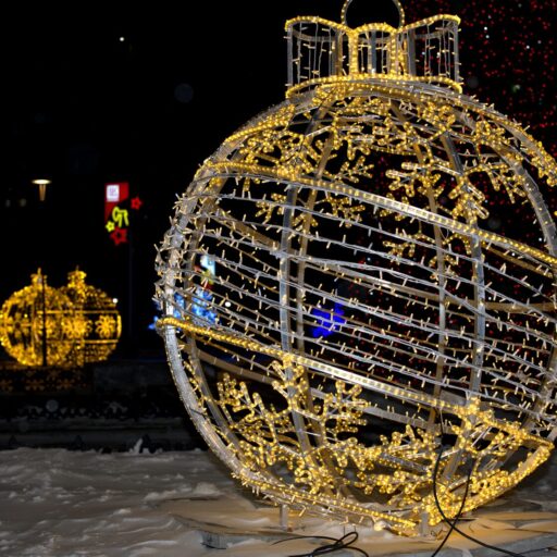 Светодиодная новогодняя игрушка